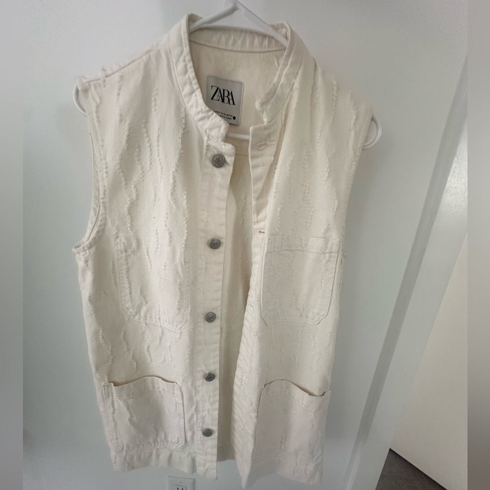 Zara vest size XS oversized